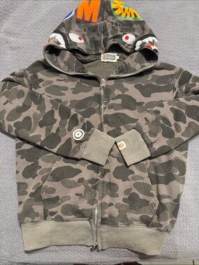 Kids' Camouflage A BATHING APE Shark-Print Zip up Hoodie - Olive/Gray  SMALL